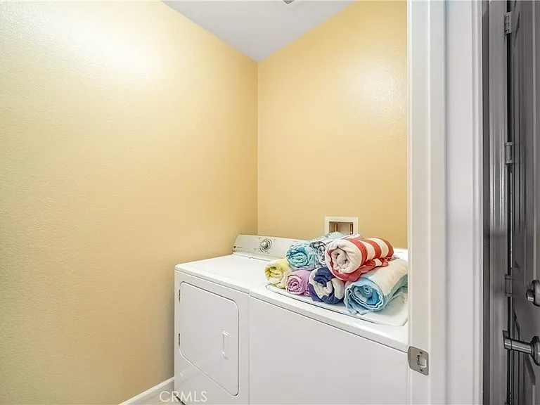 40834 Adriatico Ct — Photo 46