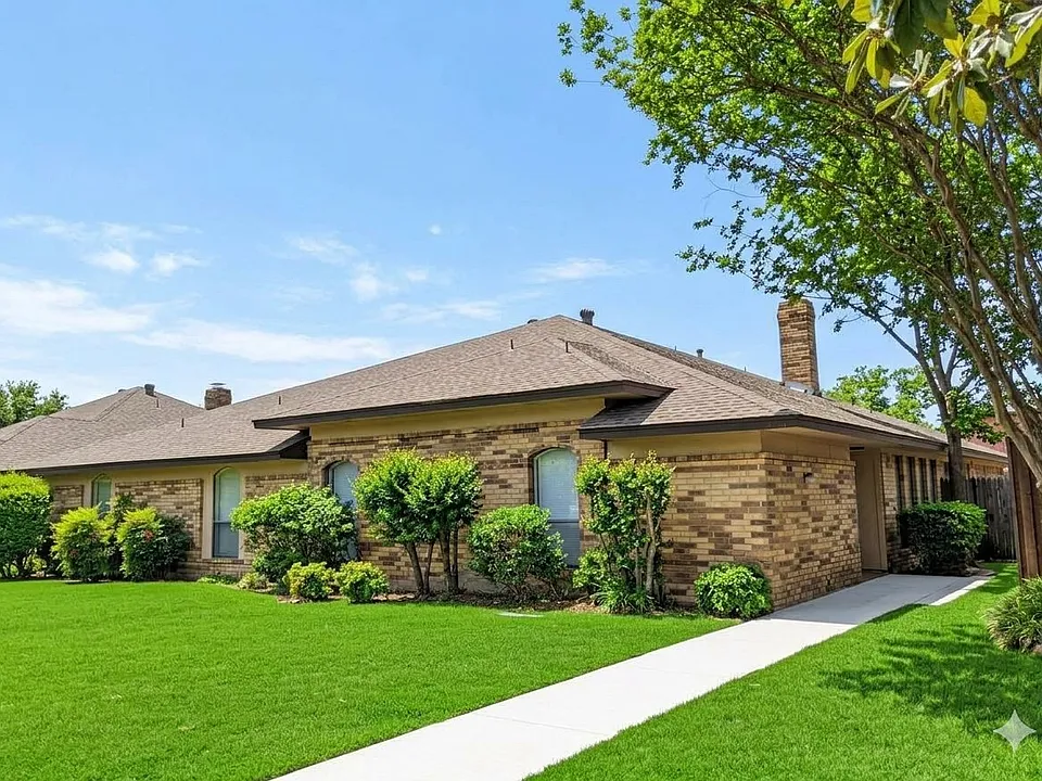 3321 San Mateo Dr
