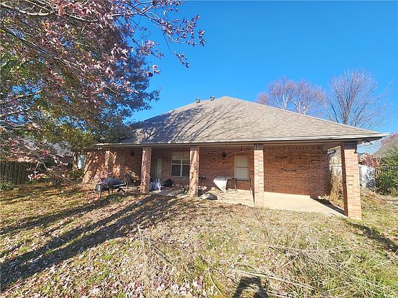 5th image of 4435 W Putting Green Dr