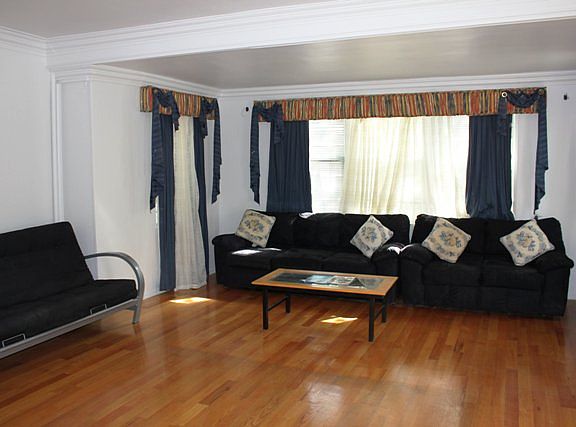 3rd image of 8901 215th St
