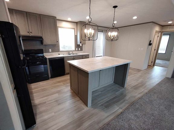 3rd image of 8300 Coventry Blvd #3B-2Ba-1248Sqft