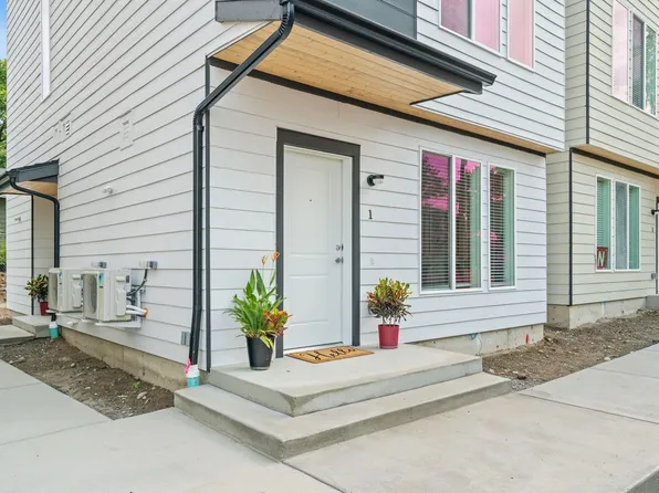 2 Chelan Place