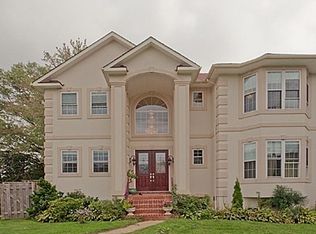 7103 Idylwood Rd #INLAW, Falls Church, VA 22043