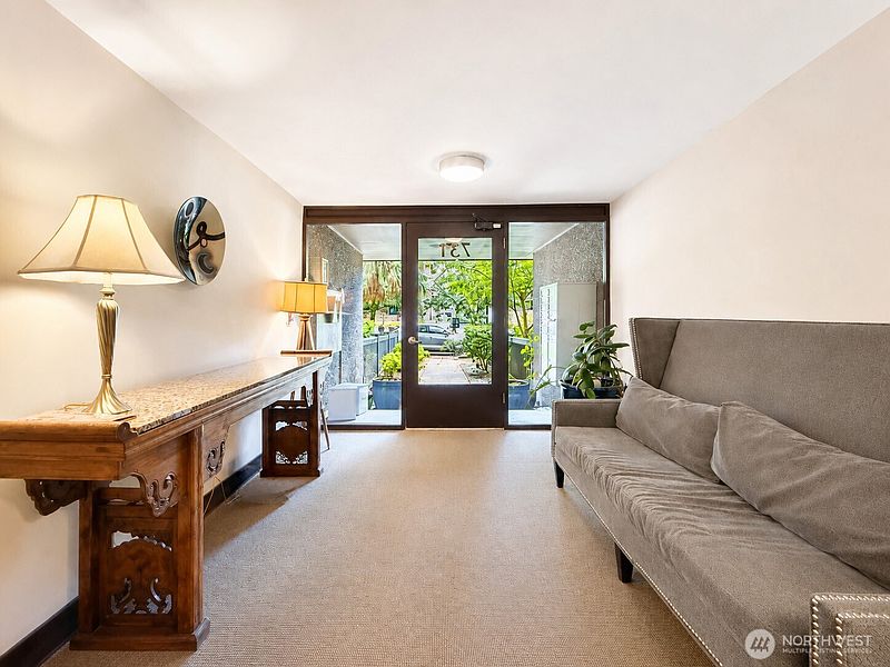 5th image of 731 Broadway E #301