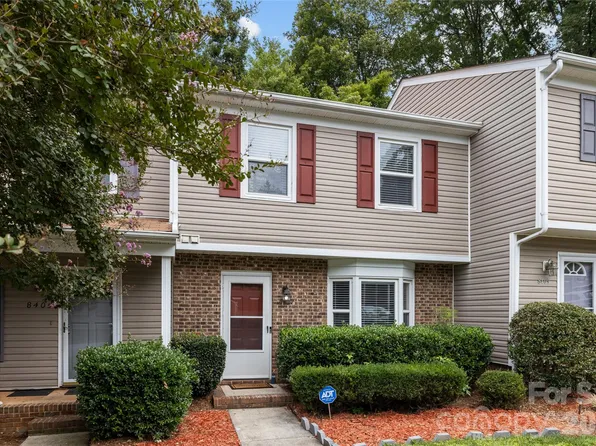 8407 Rust Wood Pl, Charlotte, NC 28227