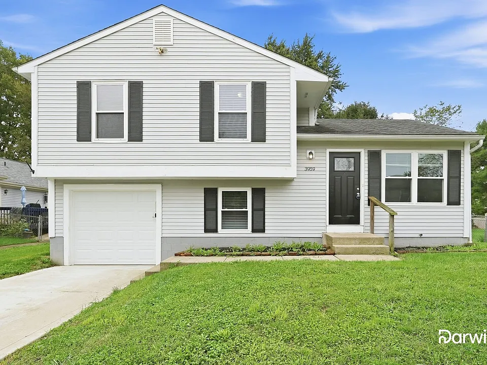 3959 Grand Bend Dr
