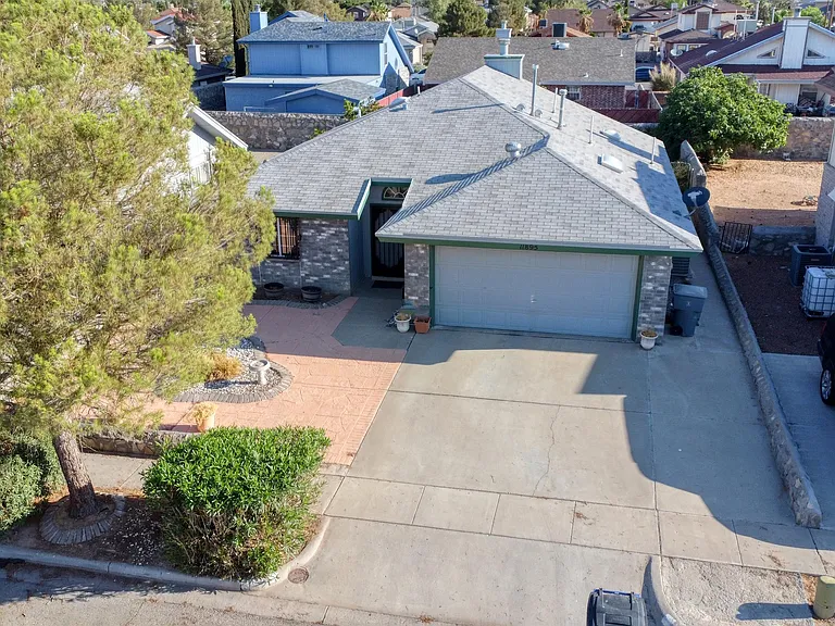 11895 David Forti Dr — Photo 2