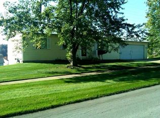 250 Mabel St NW, Comstock Park, MI 49321