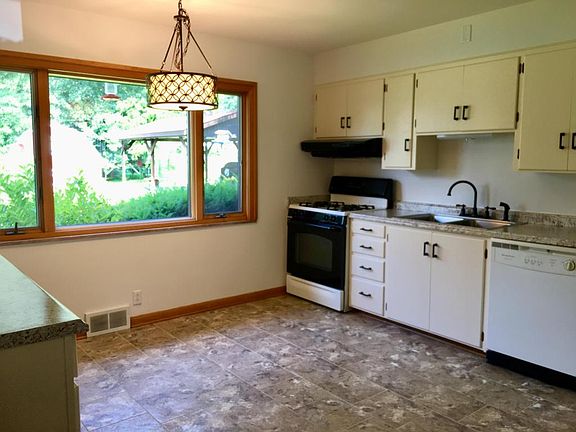 3rd image of 317 N Barnett St