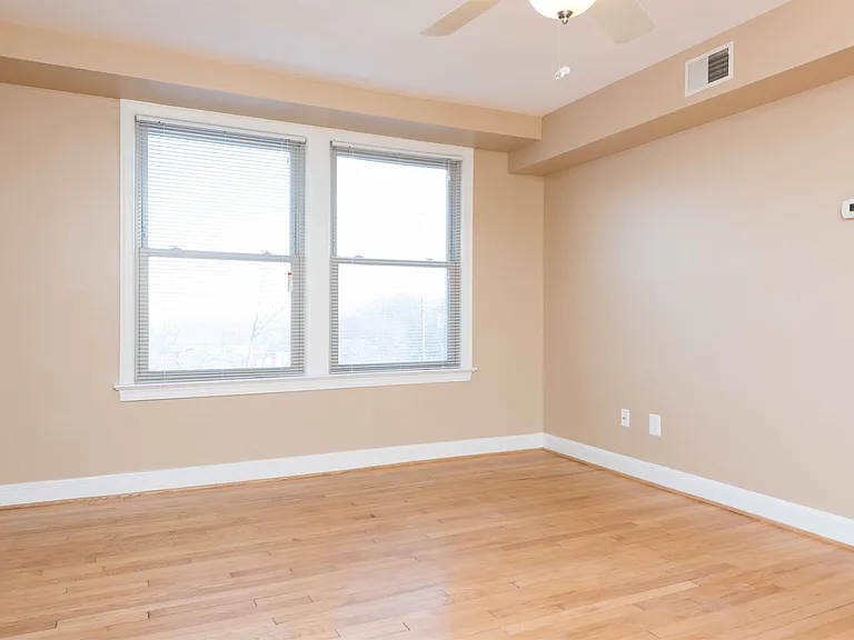 4405 1st Pl NE #23 — Photo 4