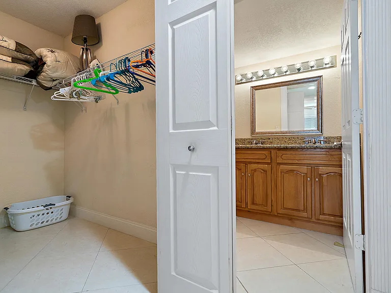 275 Palm Ave #C201 — Photo 8
