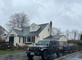 14 Brooks Dr, Stony Pt, NY 10980