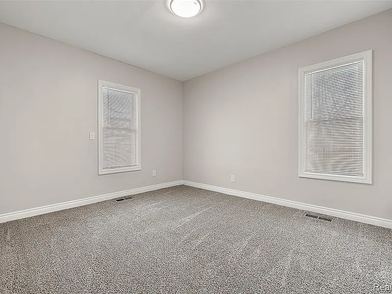 2080 Gladstone St #1 — Photo 21