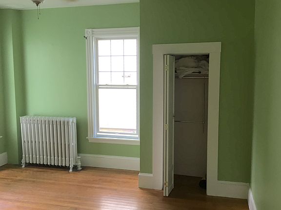 Side Bedroom