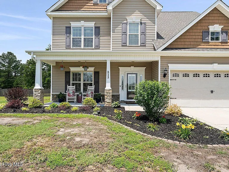 213 Willas Ct — Photo 9