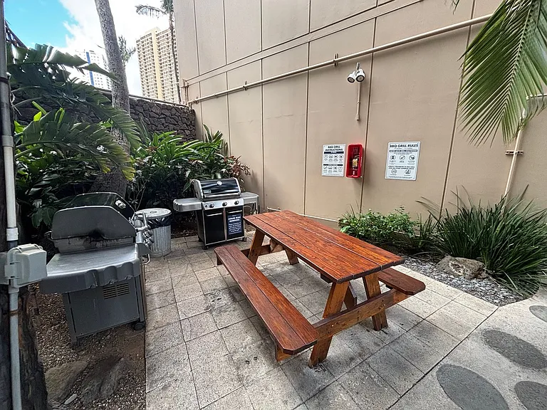 1720 Ala Moana Blvd #B-503 — Photo 14