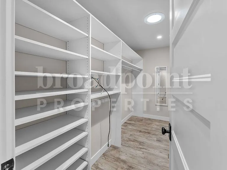 2113 Sleepy Hollow Rd — Photo 27