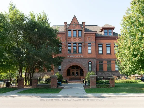 200 Stinson St, Hamilton, ON