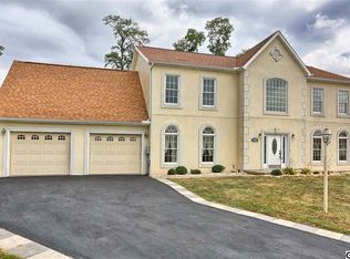 586 Ariel Ct, Mechanicsburg, PA