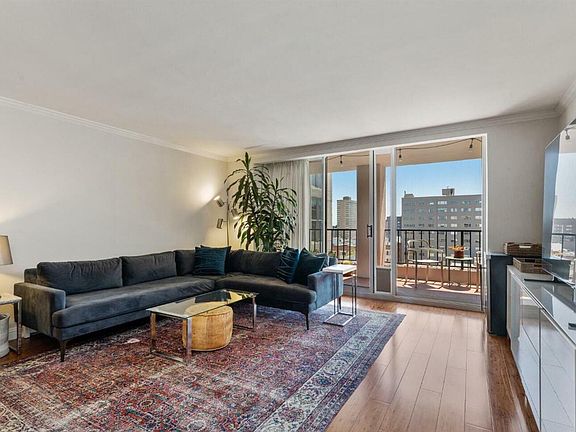 3rd image of 2040 Franklin St APT 1205