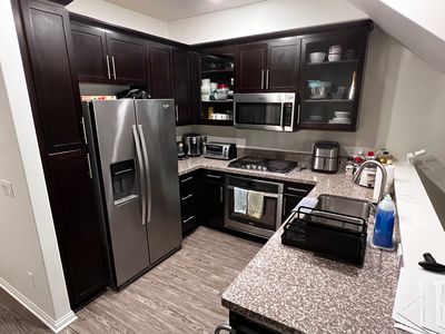 7215 N Chestnut Ln, Van Nuys, CA, 91405