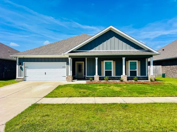 3127 Willie Dr, Panama City, FL