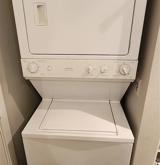 In Unit Washer Dryer