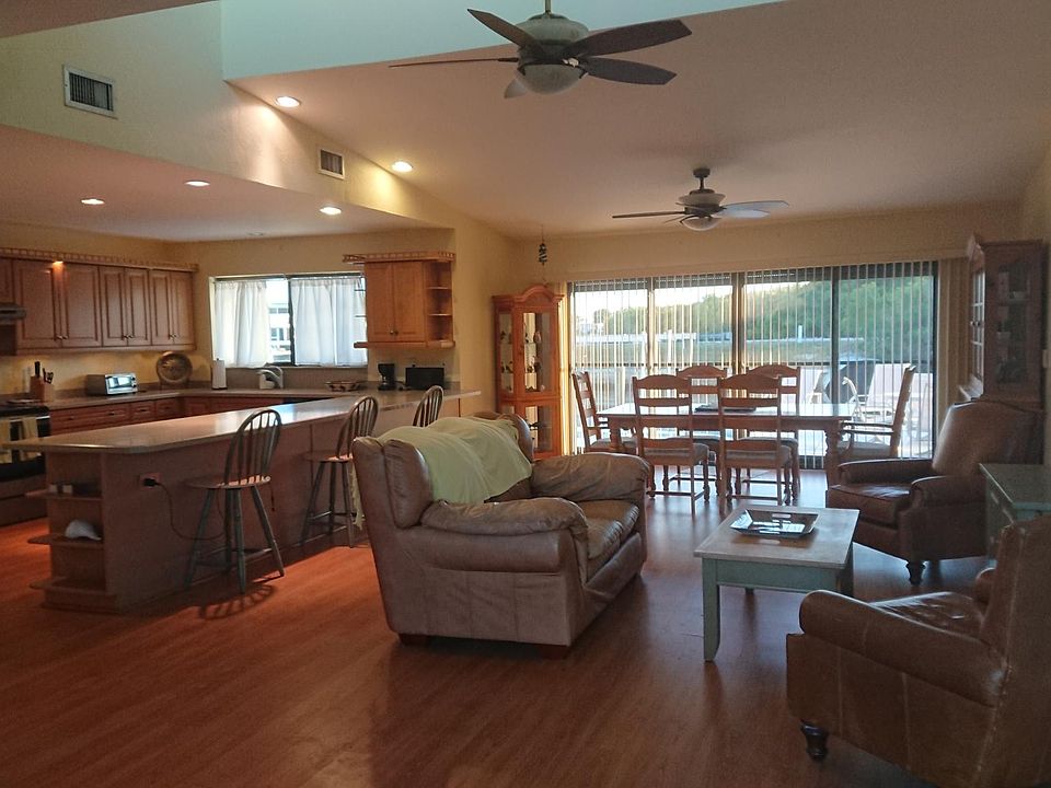 1st image of 4021 Galt Island Ave