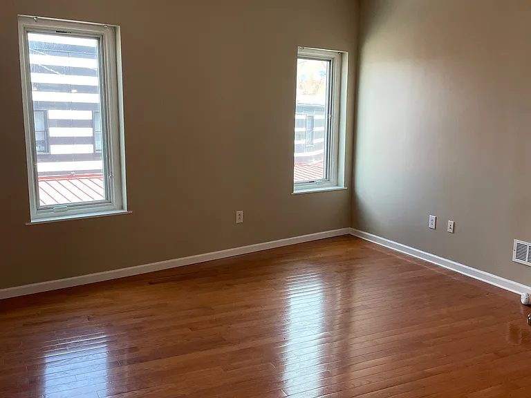 1941 E Passyunk Ave #2 — Photo 3