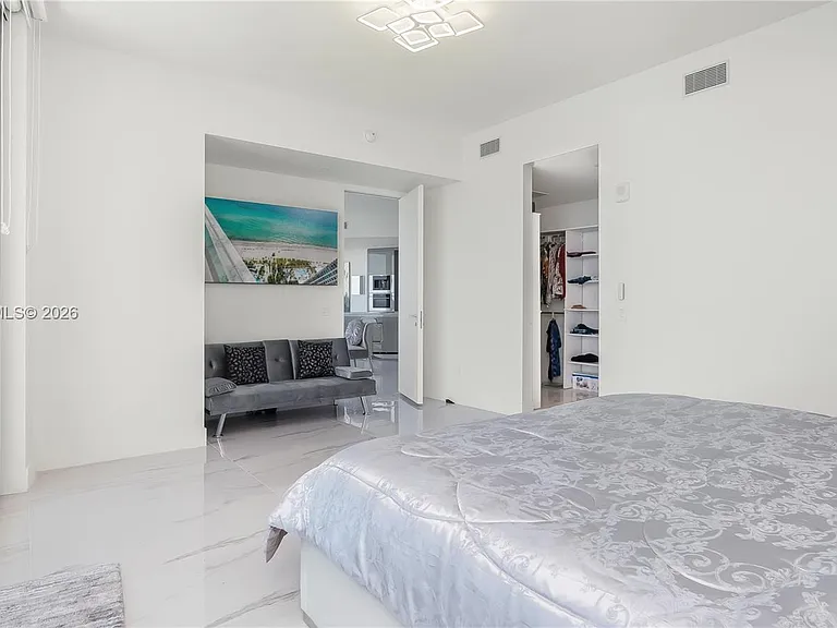 18975 Collins Ave #3504 — Photo 47