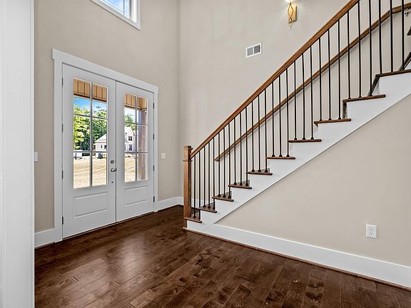 3rd image of 1125 Grey Oaks Valley