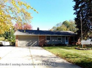 12698 Newberry Dr, Grand Ledge, MI