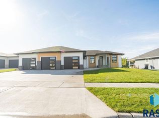 408 W 6th St, Crooks, SD 57020