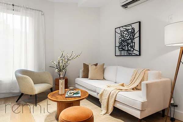 Rented by Rennit Inc. | media 15