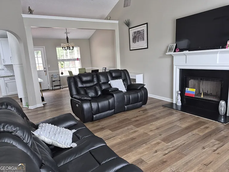 418 Summer Hill Cir — Photo 5