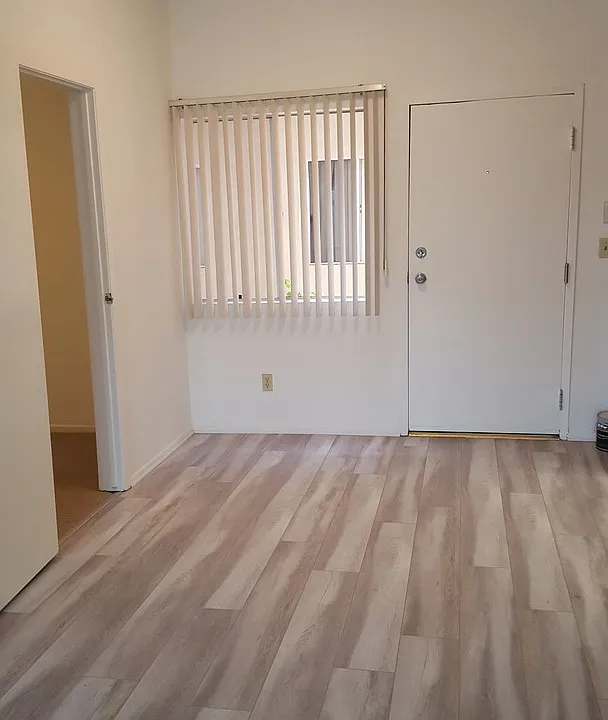5038 Laurel Canyon Blvd