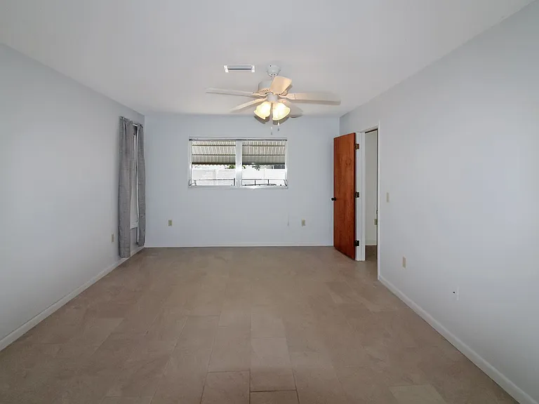 1317 Mango Ave — Photo 6