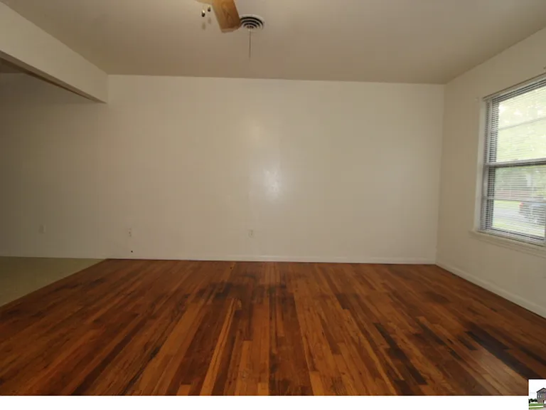 304 Ridge St — Photo 32