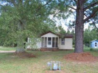 1040 Graves Rd, Ellisville, MS 39437