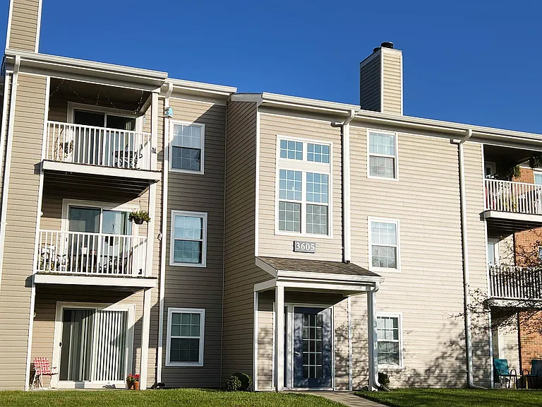 Steeplechase Apartments — Photo 69
