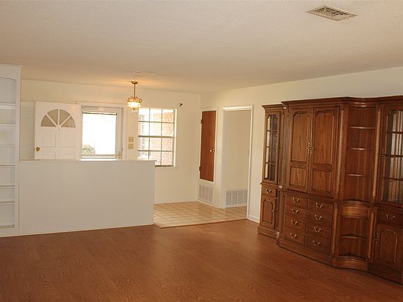 4th image of 5911 Strickland Pl