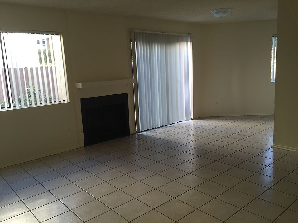 Living room goes into dining area