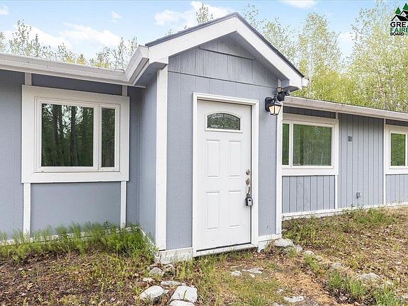 3rd image of 2363 Edsson Ave