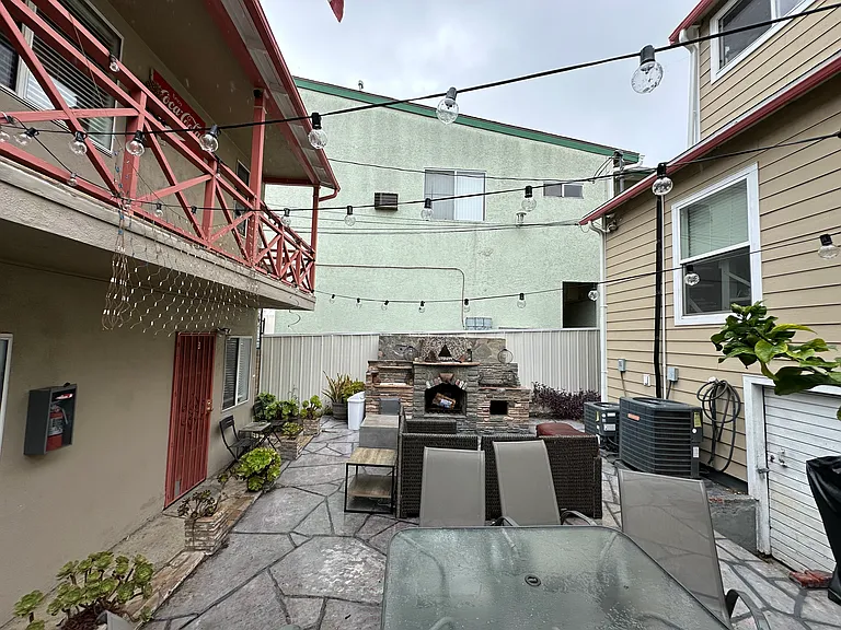 1937 Vista Del Mar St #4 — Photo 14