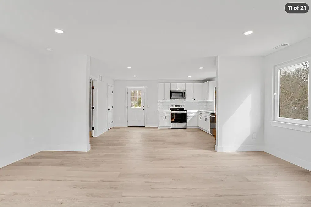 1618 Sigmon St - 1 — Photo 3
