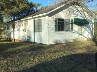 11 S Maine Rd, Pineville, LA 71360