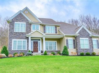 926 Sullivan Ct, Lewiston, NY 14092
