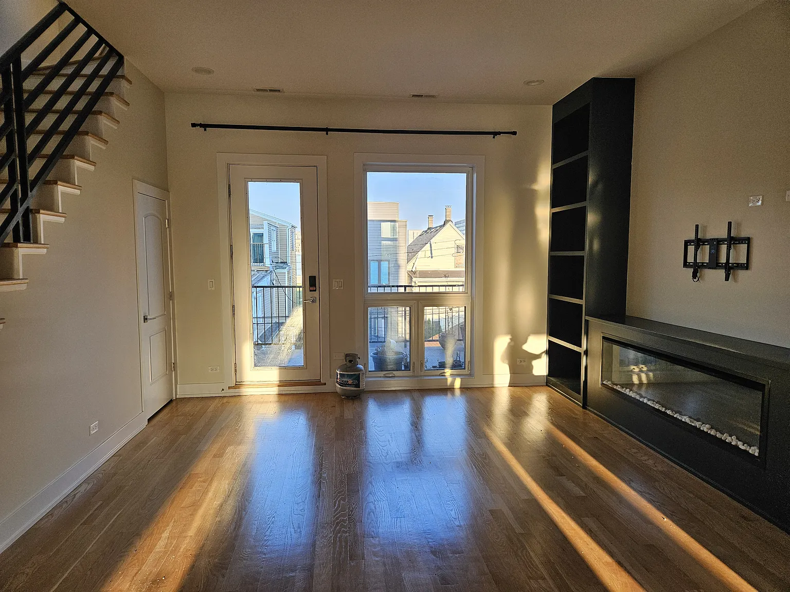 1707 S Jefferson St — Photo 4