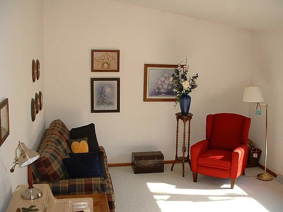 Living Room(main level)