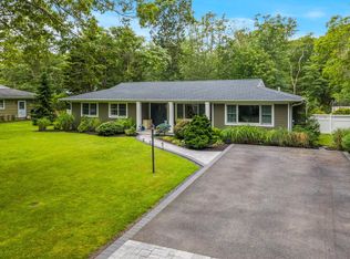 24 Canvasback Ln, East Quogue, NY 11942